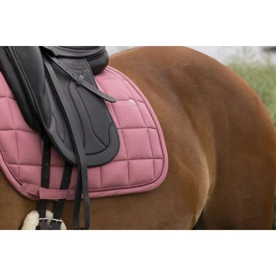 EQUITHÈME Zadeldekje Suède Dressuur Oudroze Full - Afbeelding 4