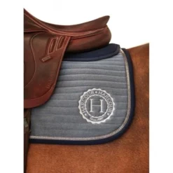 Harcour Zadeldekje Karembar Springen Corail Full